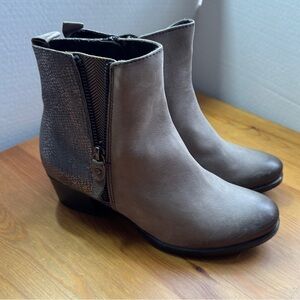 Tamaris booties size 37